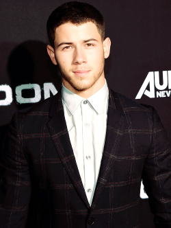 justnicholasjonas:  Nick Jonas attends the Premiere Event for