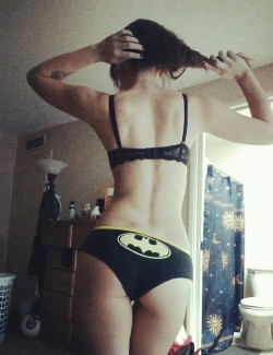 geeksingarters:   Everyday is Batman underwear day 