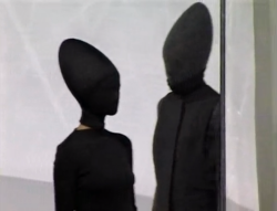 trioxic:  Hussein Chalayan Fall 1998 low-res shots