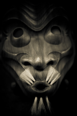 japaneseaesthetics:  Japanese carved wood mask. No dating. 