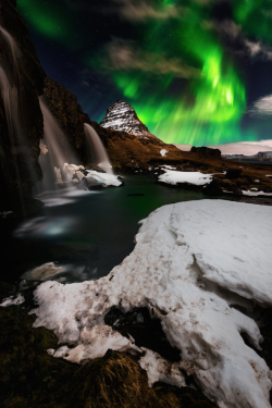 mymodernmet:  On a trip to Iceland, Spain-based photographer