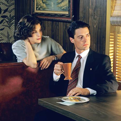 famicon:MacLachlan with Sherilyn Fenn in the original Twin Peaks