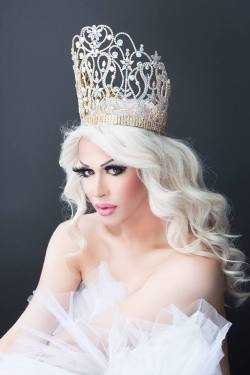 boy-to-girl-transformation:  Miss Drag Queen   not a drag at