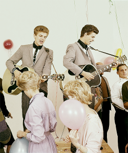 kentamplin:  The Everly Brothers, forerunners of the Doobies…