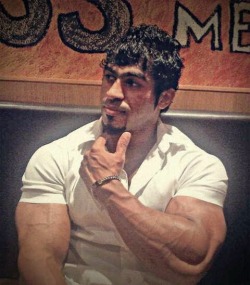 justmuscle77:Amer Majid. Holy crap he’s gorgeous!  I know I’ve