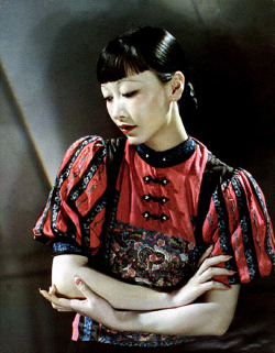 wehadfacesthen:  Anna May Wong, London, 1931, photo by Nickolas