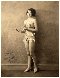 Sally Vintage promo photo personalized: “To Mama — From Sally,