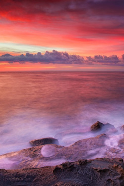 sundxwn:  Morning Blush by Noval Nugraha