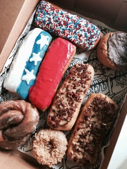 forestwildflower:  russdom:  burning–light: Donut porn 😍