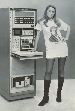 spherik: Hewlett-Packard HP-5451A (Fourier Analyzer), 1972