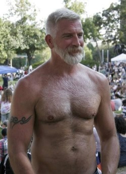 geofferson1960:   bearded, furry 