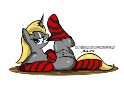 MLP: Do you like my socks? by ~SrMario
