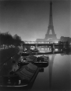 wehadfacesthen:  The Eiffel Tower at Twilight, 1932, photo by