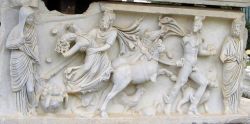 hellenismo:  The abduction of Persephone by Hades depicted on