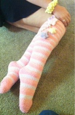 withmyheartwideopen:  alexinspankingland:  Fuzzy fuzzy fuzzy!  I have normal fuzzy socks, but I had no idea they made taller ones!  Yes! I had never seen them before either but they&rsquo;re from the Japanese store Daiso which has a number of American