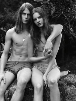 ruinge:  Nicola Wincence & Tilda Lindstam photographed by