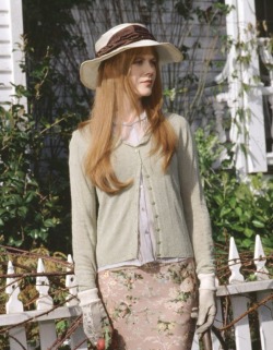 fieldsoflight:  Nicole Kidman in Practical Magic (1998)