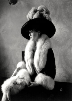maudelynn:  Louise Cromwell  c.1911 via shorpy.com   