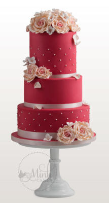 cakedecoratingtopcakes:  Ruby red wedding cake by Minh Cakes