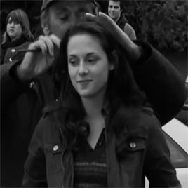 radkristen:    Happy birthday, Kristen Jaymes Stewart. (April 9, 1990)   Twilight (2008) behind the scenes