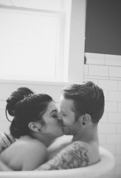 passionate-love-and-romance:  5 Nice Things Guys Do That Girls
