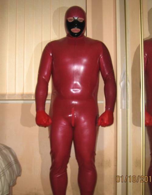 face entry full suit #Latexclothing