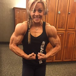 musclesandimplants:  Yaknow, I’m not that into Dani Reardon.