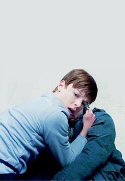 prazene:  parallels -> season 1 and season 4. 