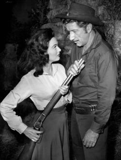 Patricia Medina & Richard Boone - Have Gun Will Travel, 1960.