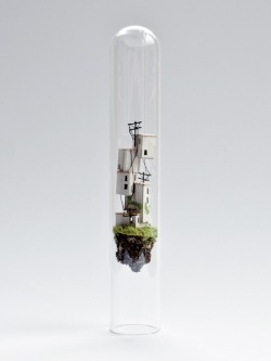 archatlas:        Micro Matter Rosa de Jong  Tiny little miniature