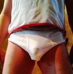 nappiesandchains2:  Not managing very well without my nappy …