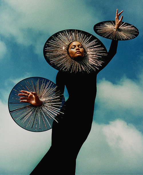 zen-coleman:ZENDAYAfor W MAGAZINEPhotography by Jack Davison