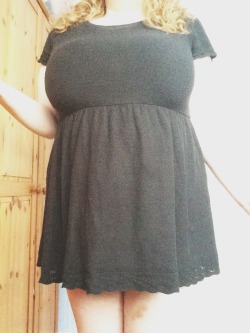 bbwbabygurl:Probably the shortest dress I own.  My pussy is so
