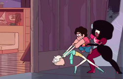 fem-usa:   Remember when Steven tried to dip pearl but she was