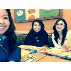 Lunch date with my Cleveland bbz (at IHOP)