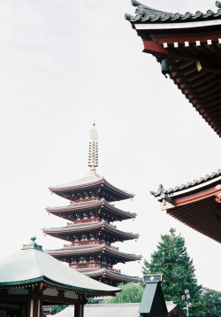 japan-overload:  by   Neconote