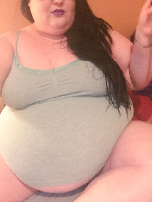 ssbbwgianna: Tummy Tuesday 