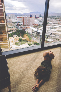 modernambition:  Vegas Views | MDRNA | Instagram