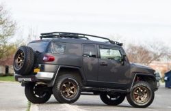 vividracing:  “Why are you posting a photo of a #fjcruiser?”