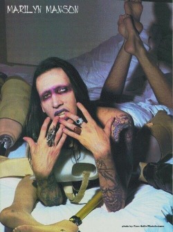 rebnnvodka:Marilyn Manson by Ross Halfin 1997