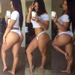 fitwomanluvr2:  @theemariarobles    #THICKthighsFITwoman    #LUVthoseGLUTES