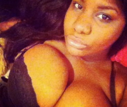 mrwildentertainment:  zumainthyfuture:    come here boo  