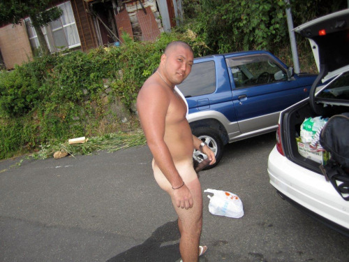 leoczar76:  Hunan bear, promised to fuck me next time I am in China 