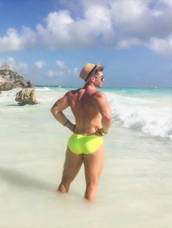 manrumpsxxx:Follow Me For The Sexiest Rumps On Tumblr