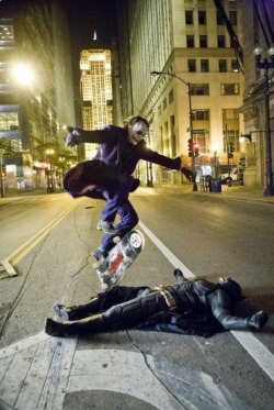 wolf-and-kitten:  blazeburna:  Heath Ledger skating over Christian