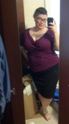 deathfatties:  Shirt and skirt, both 3x, from Old Navy (and mostly-unseen