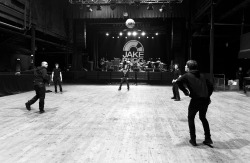 demdogdays:  Jake Bugg playing a little pre-show ball during The