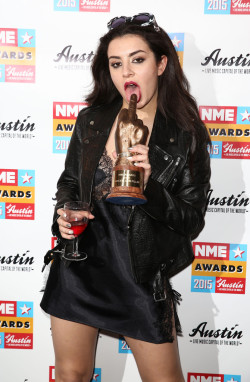 Charli XCX - NME Awards. ♥  I wants to do naughty things with