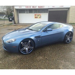 I wanna love this Aston but those wheels are ass.