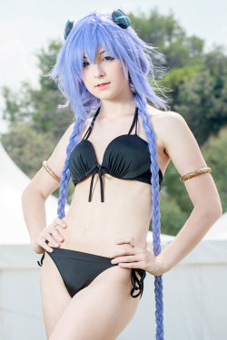 cosplaygirl:  [Hyperdimension Neptunia] Purple Heart 4 by rinoafatali